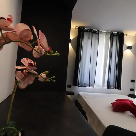 Appartamento Black And White Otranto